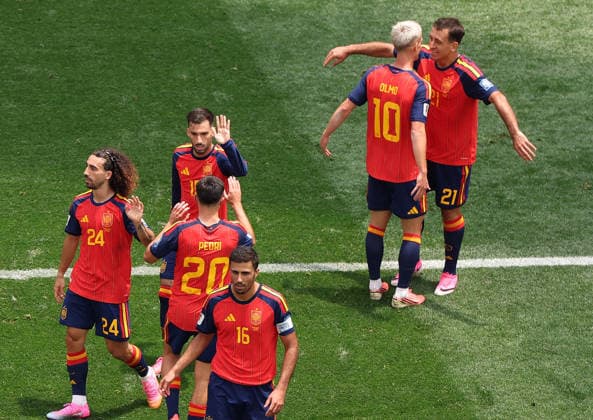 (260703) -- LOS ANGELES, July 3, 2026 -- Mikel Oyarzabal (top R) of Spain celebrates after scoring with Dani Olmo during the round of 32 match between Spain and Austria at the 2026 FIFA World Cup, WM, Weltmeisterschaft, Fussball at Los Angeles Stadium in Los Angeles, the United States, July 2, 2026. ) (SP)U.S.-LOS ANGELES-FOOTBALL-FIFA WORLD CUP-ROUND OF 32-ESP VS AUT LixYing 