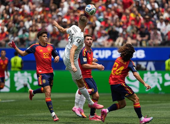 (260703) -- LOS ANGELES, July 3, 2026 -- Sasa Kalajdzic (top) of Austria competes during the round of 32 match between Spain and Austria at the 2026 FIFA World Cup, WM, Weltmeisterschaft, Fussball at Los Angeles Stadium in Los Angeles, the United States, July 2, 2026. ) (SP)U.S.-LOS ANGELES-FOOTBALL-FIFA WORLD CUP-ROUND OF 32-ESP VS AUT HuangxZongzhi 