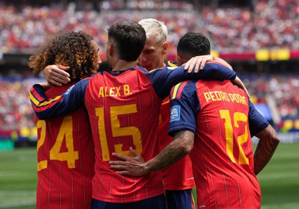 (260703) -- LOS ANGELES, July 3, 2026 -- Players of Spain celebrate after scoring during the round of 32 match between Spain and Austria at the 2026 FIFA World Cup, WM, Weltmeisterschaft, Fussball at Los Angeles Stadium in Los Angeles, the United States, July 2, 2026. ) (SP)U.S.-LOS ANGELES-FOOTBALL-FIFA WORLD CUP-ROUND OF 32-ESP VS AUT ChenxYichen 