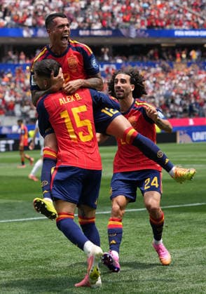 (260703) -- LOS ANGELES, July 3, 2026 -- Pedro Porro (top) of Spain celebrates with teammates after scoring during the round of 32 match between Spain and Austria at the 2026 FIFA World Cup, WM, Weltmeisterschaft, Fussball at Los Angeles Stadium in Los Angeles, the United States, July 2, 2026. ) (SP)U.S.-LOS ANGELES-FOOTBALL-FIFA WORLD CUP-ROUND OF 32-ESP VS AUT ChenxYichen 