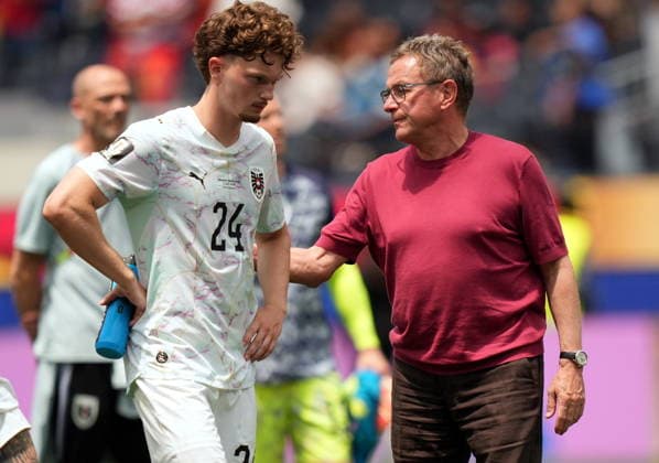 FIFA World Cup, WM, Weltmeisterschaft, Fussball 2026 - Round of 32 - Spain vs Austria Austria s head coach Ralf Rangnick (R) and Paul Wanner of Austria react after the FIFA World Cup 2026 Round of 32 match Spain against Austria, in Los Angeles, USA, 02 July 2026. INGLEWOOD United States  Copyright: xSCOTTxSTRAZZANTEx