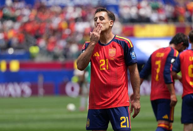 (260703) -- LOS ANGELES, July 3, 2026 -- Mikel Oyarzabal of Spain celebrates after scoring during the round of 32 match between Spain and Austria at the 2026 FIFA World Cup, WM, Weltmeisterschaft, Fussball at Los Angeles Stadium in Los Angeles, the United States, July 2, 2026. ) (SP)U.S.-LOS ANGELES-FOOTBALL-FIFA WORLD CUP-ROUND OF 32-ESP VS AUT ChenxYichen 