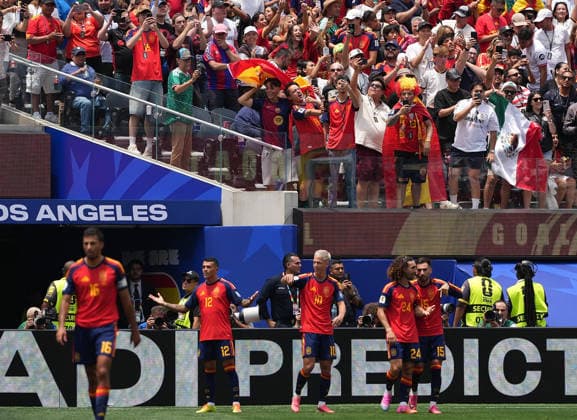 (260703) -- LOS ANGELES, July 3, 2026 -- Pedro Porro (2nd L) of Spain celebrates after scoring during the round of 32 match between Spain and Austria at the 2026 FIFA World Cup, WM, Weltmeisterschaft, Fussball at Los Angeles Stadium in Los Angeles, the United States, July 2, 2026. ) (SP)U.S.-LOS ANGELES-FOOTBALL-FIFA WORLD CUP-ROUND OF 32-ESP VS AUT HuangxZongzhi 