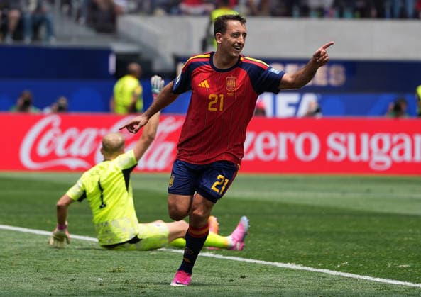 (260703) -- LOS ANGELES, July 3, 2026 -- Mikel Oyarzabal of Spain celebrates after scoring during the round of 32 match between Spain and Austria at the 2026 FIFA World Cup, WM, Weltmeisterschaft, Fussball at Los Angeles Stadium in Los Angeles, the United States, July 2, 2026. ) (SP)U.S.-LOS ANGELES-FOOTBALL-FIFA WORLD CUP-ROUND OF 32-ESP VS AUT ChenxYichen 