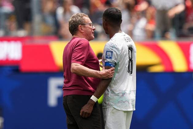 Austria head coach Ralf Rangnick and David Alaba of Austria at full-time Spain v Austria, 2026 FIFA World Cup, WM, Weltmeisterschaft, Fussball ROund of 32, Football, Los Angeles Stadium, California, USA - 02 Jul 2026Los Angeles Los Angeles Stadium California (CA) United States of America  Copyright: xIsmaelxAdnan Shutterstockx 16974404br