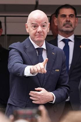 FIFA President Gianni Infantino in the stands before kick-off Spain v Austria, 2026 FIFA World Cup, WM, Weltmeisterschaft, Fussball ROund of 32, Football, Los Angeles Stadium, California, USA - 02 Jul 2026Los Angeles Los Angeles Stadium California (CA) United States of America  Copyright: xIsmaelxAdnan Shutterstockx 16974404bu