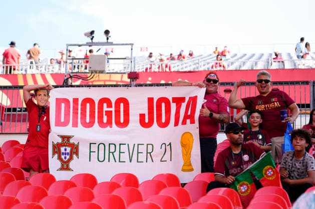 Portugal v Croatia: Round Of 32 - FIFA World Cup, WM, Weltmeisterschaft, Fussball 2026 Supporters of Portugal pose for the photo during the FIFA World Cup 2026 Round Of 32 match between Portugal and Croatia at Toronto Stadium on July 02, 2026 in Toronto, Ontario. Toronto ON Canada  Copyright: xJosexBretonx originalFilename:bretonhernandez-portugal260702_npZ3X.jpg