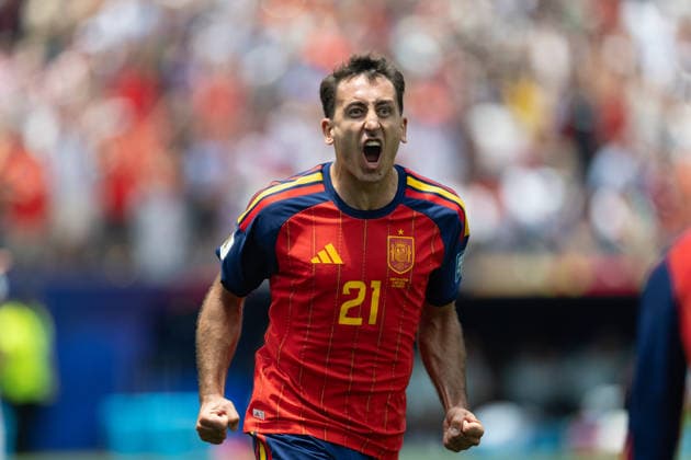 INGLEWOOD, CA - JULY 02: Mikel Oyarzabal 21 of Spain reacts after scoring a goal during the FIFA World Cup, WM, Weltmeisterschaft, Fussball 2026 Round of 32 match between Spain and Austria on July 2, 2026 at Los Angeles Stadium in Inglewood, CA. (Photo by Karl Anderson Icon Sportswire) SOCCER: JUL 02 FIFA World Cup 26 Round of 32 - Spain v Austria EDITORIAL USE ONLY Icon272260702005