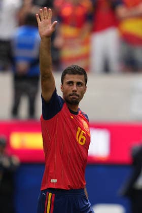 RECORD DATE NOT STATED 2nd July 2026; SoFi Stadium, Los Angeles, California, United States of America; FIFA World Cup, WM, Weltmeisterschaft, Fussball Football, Spain versus Austria; Rodri of Spain waves to fans AlecxBrown