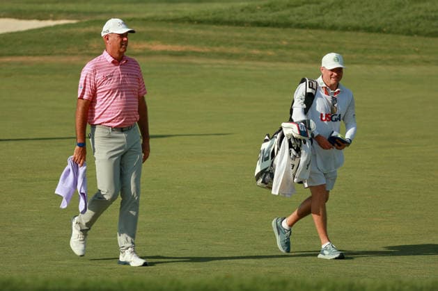 U.S. Senior Open Championship COLUMBUS, OHIO - JULY 2: Stewart Cink of Georgia walks with his caddie on the 17th fairway during the first round of the 46th U.S. Senior Open Championship 2026 at Scioto Country Club in Columbus, Ohio USA, July 2, 2026. Columbus Ohio United States  Copyright: xAmyxLemusx originalFilename:lemus-ussenior260702_npNVi.jpg