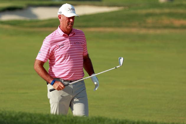 U.S. Senior Open Championship COLUMBUS, OHIO - JULY 2: Stewart Cink of Georgia prepares to hit from the 17th fairway during the first round of the 46th U.S. Senior Open Championship 2026 at Scioto Country Club in Columbus, Ohio USA, July 2, 2026. Columbus Ohio United States  Copyright: xAmyxLemusx originalFilename:lemus-ussenior260702_npYJM.jpg