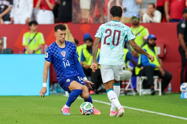 Portugal v Croatia: Round Of 32 - FIFA World Cup, WM, Weltmeisterschaft, Fussball 2026 Ivan Perisic of Croatia and Joao Cancelo of Portugal competes for the ball during the FIFA World Cup 2026 Round Of 32 match between Portugal and Croatia at Toronto Stadium on July 2, 2026 in Toronto, Canada.  SanjinxStrukic PIXSELL