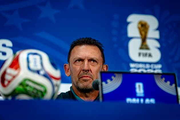 DALLAS - Australia s national coach Tony Popovic during the 2026 World Cup at AT&T Stadium on July 2, 2026, in Dallas, United States. (Photo by Stefan Koops EYE4IMAGES DeFodi Images) - *** DALLAS: Australia s national coach Tony Popovic during the 2026 World Cup at AT&T Stadium on July 2, 2026, in Dallas, United States. Photo by Stefan Koops, EYE4IMAGES, DeFodi Images