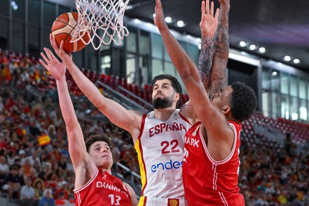 July 2, 2026, Madrid, Madrid, Spain: SANTI YUSTA of Spanish national team, Nationalteam shoot for the basket during the SPAIN vs. DENMARK 2025-26 World Cup Qualifier friendly basketball game for QAT 27, held at the Caja Magica on July 2, 2026, in Madrid, Spain. SPAIN 109 Vs. DENMARK 81 2025-26 World Cup Qualifier Friendly Basketball Game For QAT 27 (07.02.26)  - ZUMAc312 20260702_zsp_c312_250 Copyright: xOscarxManuelxSanchezx