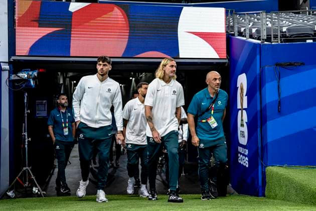DALLAS - (r) Jackson Irvine of Australia during the 2026 World Cup at AT&T Stadium on July 2, 2026 in Dallas, United States. (Photo by Stefan Koops EYE4IMAGES DeFodi Images) - *** DALLAS — Jackson Irvine of Australia during the 2026 World Cup at AT&T Stadium on July 2, 2026, in Dallas, United States. Photo by Stefan Koops, EYE4IMAGES, DeFodi Images