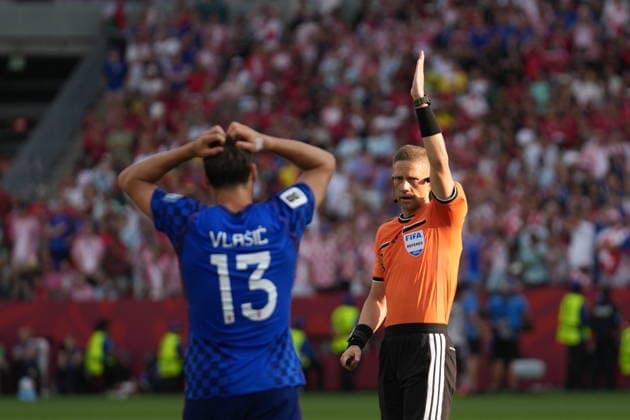 Portugal v Croatia - FIFA World Cup, WM, Weltmeisterschaft, Fussball 2026 - Round of 32 TORONTO, CANADA - JULY 02: Referee Espen Eskas officiates the 2026 FIFA World Cup Round of 32 match between Portugal and Croatia at Toronto Stadium (BMO Field) in Toronto, Ontario, Canada on July 02, 2026. Mert Alper Dervis Anadolu Ontario Canada. Editorial use only. Please get in touch for any other usage.  Copyright: x2026xAnadoluxMertxAlperxDervisx