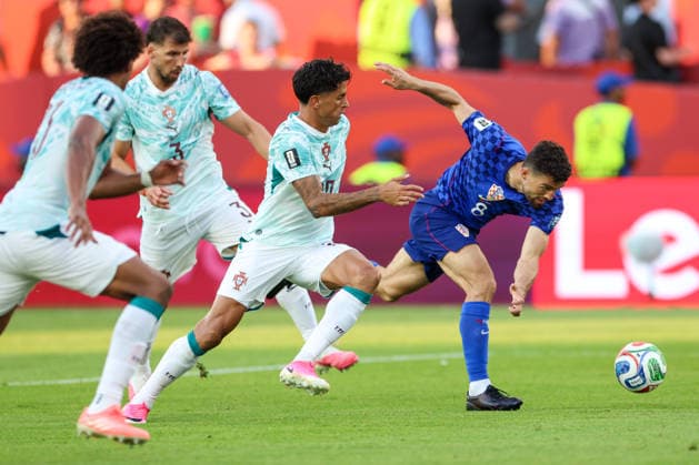 Portugal v Croatia: Round Of 32 - FIFA World Cup, WM, Weltmeisterschaft, Fussball 2026 Joao Cancelo of Portugal and Mateo Kovacic of Croatia competes for the ball during the FIFA World Cup 2026 Round Of 32 match between Portugal and Croatia at Toronto Stadium on July 2, 2026 in Toronto, Canada.  SanjinxStrukic PIXSELL