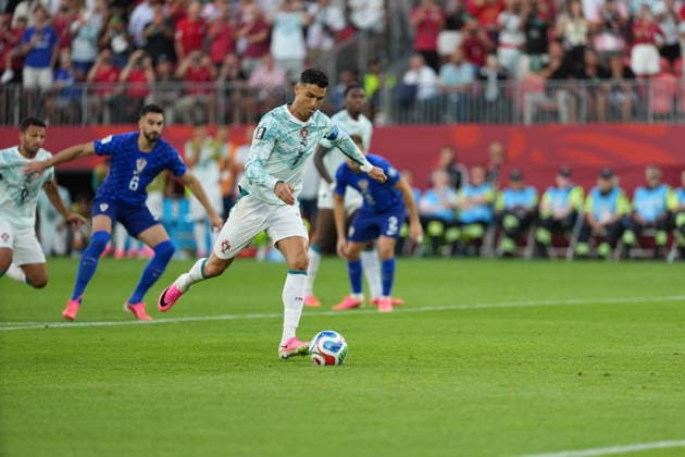 Portugal v Croatia - FIFA World Cup, WM, Weltmeisterschaft, Fussball 2026 - Round of 32 TORONTO, CANADA - JULY 02: Cristiano Ronaldo (7) of Portugal shoots a penalty during the 2026 FIFA World Cup First Stage Round of 32 match between Portugal and Croatia at Toronto Stadium (BMO Field) in Toronto, Ontario, Canada on July 02, 2026. Mert Alper Dervis Anadolu Ontario Canada. Editorial use only. Please get in touch for any other usage.  Copyright: x2026xAnadoluxMertxAlperxDervisx