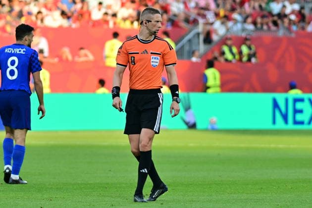 FIFA World Cup, WM, Weltmeisterschaft, Fussball 2026 - Round of 32 - Portugal vs Croatia Referee Espen Eskas looks on during the FIFA World Cup 2026 Round of 32 match Portugal against Croatia, in Toronto, Canada, 02 July 2026. TORONTO Canada  Copyright: xEDUARDOxLIMAx