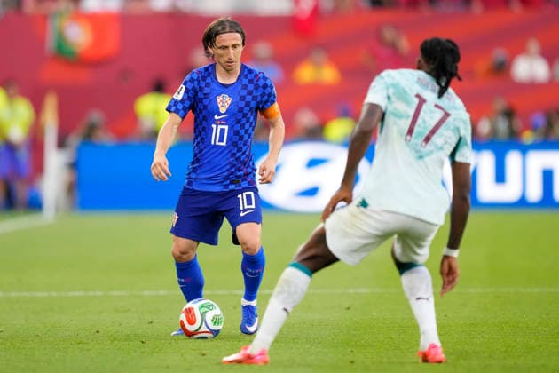 Portugal v Croatia: Round Of 32 - FIFA World Cup, WM, Weltmeisterschaft, Fussball 2026 Luka Modric of Croatia controls the ball during the FIFA World Cup 2026 Round Of 32 match between Portugal and Croatia at Toronto Stadium on July 02, 2026 in Toronto, Ontario. Toronto ON Canada  Copyright: xJosexBretonx originalFilename:bretonhernandez-portugal260702_npdhk.jpg
