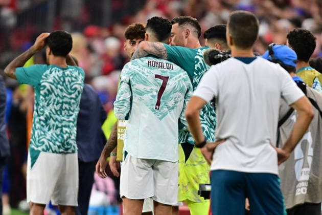 FIFA World Cup, WM, Weltmeisterschaft, Fussball 2026 - Round of 32 - Portugal vs Croatia Cristiano Ronaldo of Portugal (C) and teammates wait for the VAR decision on a goal for Croatia during the FIFA World Cup 2026 Round of 32 match Portugal against Croatia, in Toronto, Canada, 02 July 2026. TORONTO Canada  Copyright: xEDUARDOxLIMAx