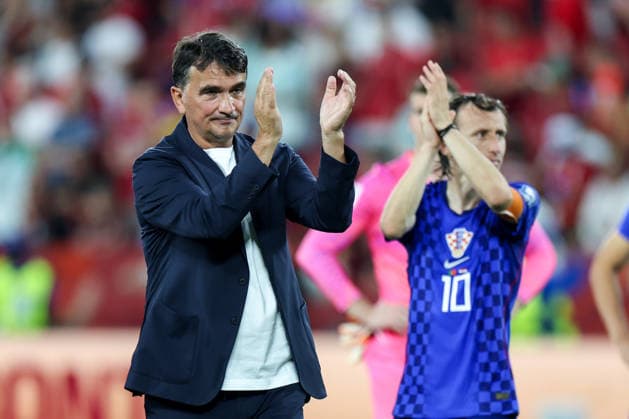 Portugal v Croatia: Round Of 32 - FIFA World Cup, WM, Weltmeisterschaft, Fussball 2026 Head Coach of Croatia Zlatko Dalic and Luka Modric acknowledges the fans after 2:1 loss during the FIFA World Cup 2026 Round Of 32 match between Portugal and Croatia at Toronto Stadium on July 2, 2026 in Toronto, Canada.  SanjinxStrukic PIXSELL