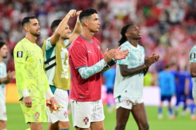 FIFA World Cup, WM, Weltmeisterschaft, Fussball 2026 - Round of 32 - Portugal vs Croatia Cristiano Ronaldo of Portugal (C), wearing the shirt of his late teammate Diogo Jota, with his teammates greet supporters after winning the FIFA World Cup 2026 Round of 32 match Portugal against Croatia, in Toronto, Canada, 02 July 2026. TORONTO Canada  Copyright: xEDUARDOxLIMAx