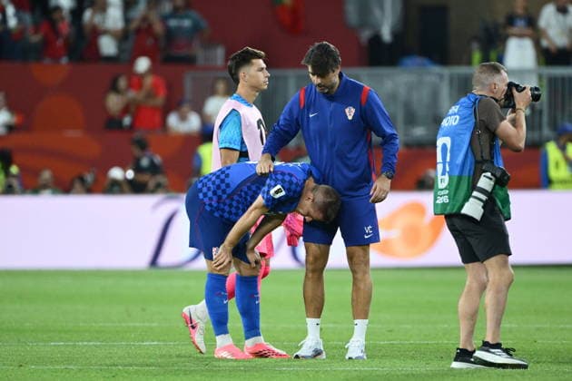 Toronto, July 26, 2026. BMO Field, 2026 FIFA World Cup, WM, Weltmeisterschaft, Fussball Portugal vs. Croatia, World Cup Round of 32 knockout match. In the photo: Mario Pasalic, Vedran Corluka. Photo: Boris Kovacev CROPIX Copyright: xxBorisxKovacevx bk_portugal_hrvatska95-020726