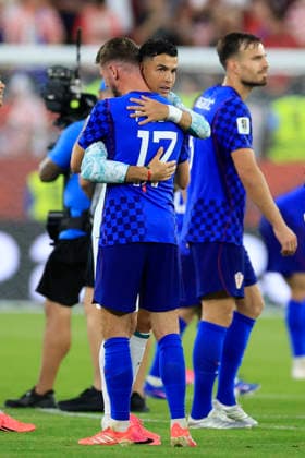Cristiano Ronaldo of Portugal hugs Petar Sucic of Croatia at the end of a 2026 FIFA World Cup, WM, Weltmeisterschaft, Fussball match between Portugal and Croatia at BMO Stadium in Toronto, Canada, 02 July 2026. FIFA World Cup 2026 - Round of 32 - Portugal vs. Croatia !ACHTUNG: NUR REDAKTIONELLE NUTZUNG!  Copyright: xBienvenidoxVelascox GR5131 20260703-55020783337_1