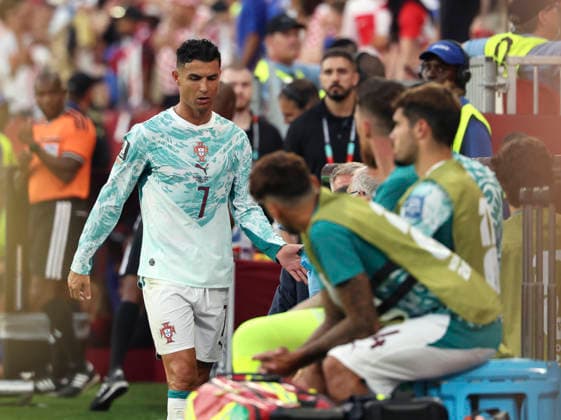 (260703) -- TORONTO, July 3, 2026 -- Cristiano Ronaldo (L) of Portugal shakes hands with teammates after being substituted during the round of 32 match between Portugal and Croatia at the 2026 FIFA World Cup, WM, Weltmeisterschaft, Fussball at Toronto Stadium in Toronto, Canada, July 2, 2026. (Photo by Xinhua) (SP)CANADA-TORONTO-FOOTBALL-FIFA WORLD CUP-ROUND OF 32-POR VS CRO ZouxZheng 