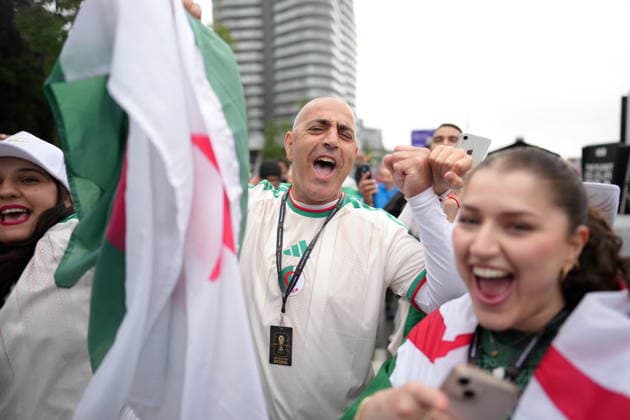 FIFA World Cup, WM, Weltmeisterschaft, Fussball 2026 - Round of 32 - Switzerland vs Algeria A supporter of Algeria poses for a picture ahead of the FIFA World Cup 2026 Round of 32 match Switzerland against Algeria, in Vancouver, Canada, 03 July 2026. VANCOUVER Canada  Copyright: xBOBxFRIDx