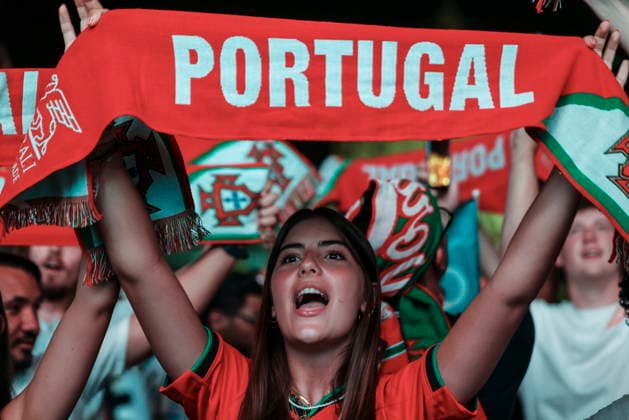 FIFA World Cup, WM, Weltmeisterschaft, Fussball 2026 - Round of 32 - Portugal vs Croatia epaselect A supporter of Portugal cheers during the FIFA World Cup 2026 Round of 32 match Portugal against Croatia, in Toronto, Canada, 02 July 2026. Palm Beach Florida United States  Copyright: xMIGUELxA.xLOPESx