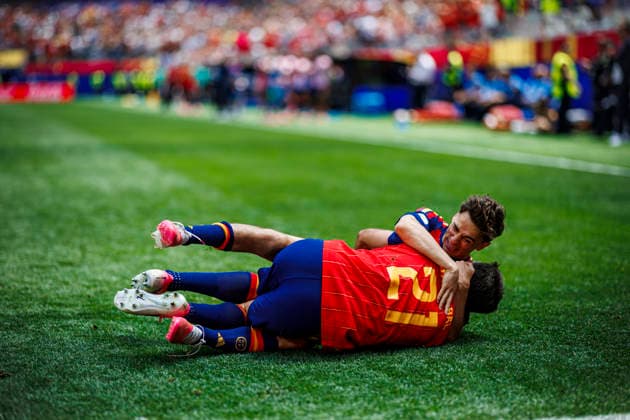 Spain vs Austria - FIFA World Cup, WM, Weltmeisterschaft, Fussball 2026 - 02 07 2026 Mikel Oyarzabal of Spain (L) celebrates his goal with Pablo Gavi of Spain (R) during the FIFA World Cup 2026 round of 32 match between Spain and Austria at Los Angeles Stadium on July 2, 2026 in Inglewood, California, Estados Unidos Inglewood Estados Unidos Copyright: xPGSxPhotoxAgencyx