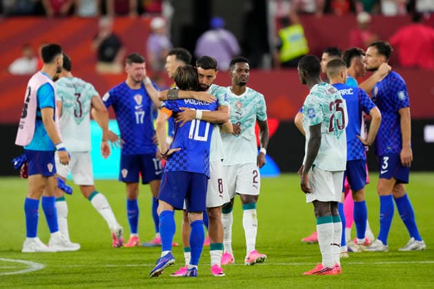 Portugal v Croatia: Round Of 32 - FIFA World Cup, WM, Weltmeisterschaft, Fussball 2026 Luka Modric of Croatia greets Bruno Fernandes of Portugal during the FIFA World Cup 2026 Round Of 32 match between Portugal and Croatia at Toronto Stadium on July 02, 2026 in Toronto, Ontario. Toronto ON Canada  Copyright: xJosexBretonx originalFilename:bretonhernandez-portugal260702_npygS.jpg
