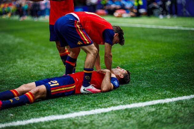 Spain vs Austria - FIFA World Cup, WM, Weltmeisterschaft, Fussball 2026 - 02 07 2026 Mikel Oyarzabal of Spain (L) celebrates his goal with Pablo Gavi of Spain (R) during the FIFA World Cup 2026 round of 32 match between Spain and Austria at Los Angeles Stadium on July 2, 2026 in Inglewood, California, Estados Unidos Inglewood Estados Unidos Copyright: xPGSxPhotoxAgencyx