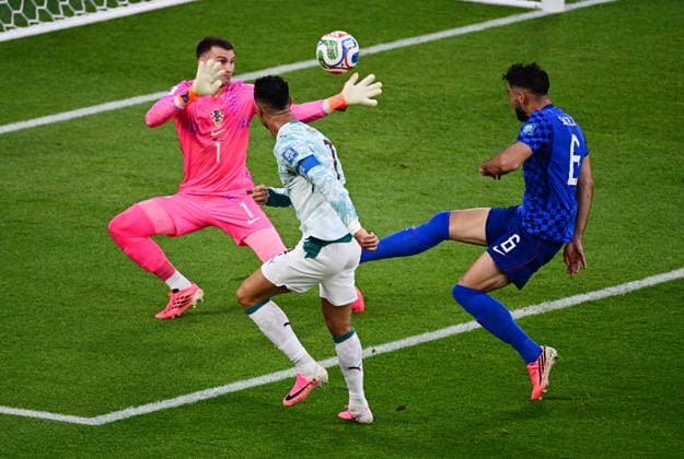 July 2, 2026, Toronto, On, CANADA: Portugal s Cristiano Ronaldo (7) is offside as he scores a goal as Croatia goalkeeper Dominik Livakovic (1) looks to make the save during the second half of a World Cup round of 32 soccer match, in Toronto on Thursday, July 2, 2026. Canada News - July 2, 2026  - ZUMAc35_ 20260702_zaf_c35_162 Copyright: xSammyxKoganx