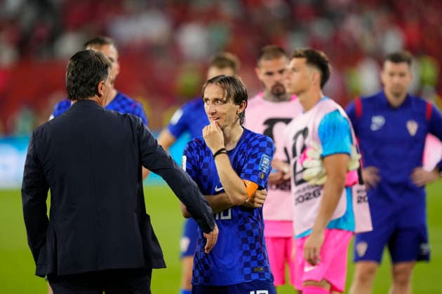 July 2, 2026, Toronto, Ontario, Canada: Luka Modric of Croatia greets Zlatko Dalic, head coach of Croatia, during the FIFA World Cup, WM, Weltmeisterschaft, Fussball 2026 Round Of 32 match between Portugal and Croatia at Toronto Stadium on July 02, 2026 in Toronto, Ontario. Portugal V Croatia: Round Of 32 - FIFA World Cup 2026  - ZUMAa181 20260702_zaa_a181_141 Copyright: xJosexBretonx