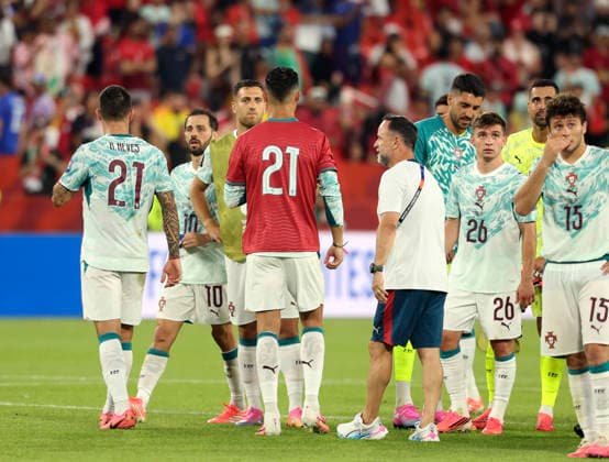 (260703) -- TORONTO, July 3, 2026 -- Cristiano Ronaldo (4th L) wears the jersey of former Portuguese player Diogo Jota after winning the round of 32 match between Portugal and Croatia at the 2026 FIFA World Cup, WM, Weltmeisterschaft, Fussball at Toronto Stadium in Toronto, Canada, July 2, 2026. (Photo by Xinhua) (SP)CANADA-TORONTO-FOOTBALL-FIFA WORLD CUP-ROUND OF 32-POR VS CRO ZouxZheng 