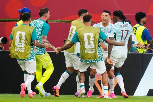 July 2, 2026, Toronto, On, CANADA: Portugal s Cristiano Ronaldo (back right) celebrates his goal against Croatia with teammates during the second half of a World Cup round of 32 soccer match, in Toronto on Thursday, July 2, 2026. Canada News - July 2, 2026  - ZUMAc35_ 20260702_zaf_c35_180 Copyright: xChrisxYoungx
