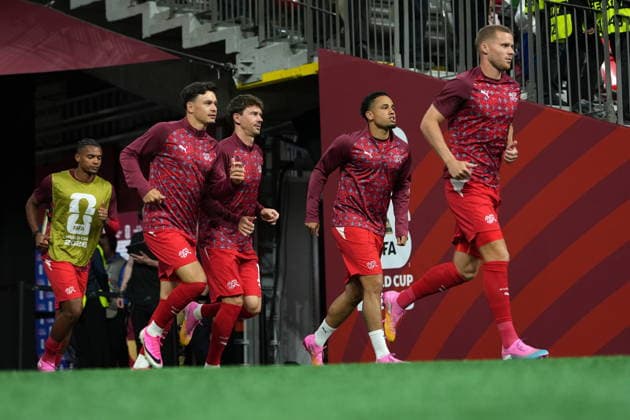 FIFA World Cup, WM, Weltmeisterschaft, Fussball 2026 - Round of 32 - Switzerland vs Algeria Players of Switzerland enter the pitch to warm up ahead of the FIFA World Cup 2026 Round of 32 match Switzerland against Algeria, in Vancouver, Canada, 03 July 2026. VANCOUVER Canada  Copyright: xBOBxFRIDx