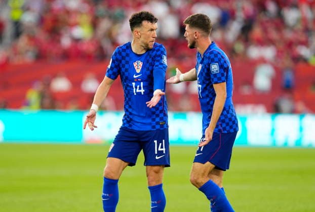 July 2, 2026, Toronto, On, CANADA: Croatia s Ivan Perisic (14) speaks with Petar Sucic (17) during the second half of a World Cup round of 32 soccer match against Portugal, in Toronto on Thursday, July 2, 2026. Canada News - July 2, 2026  - ZUMAc35_ 20260702_zaf_c35_184 Copyright: xChrisxYoungx