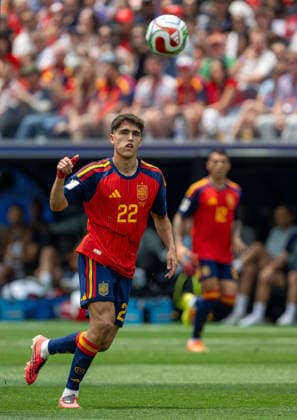 July 2, 2026, Inglewood, California, USA: Spain s PAU CUBARSI moves toward the Austrian net during a World Cup match at Los Angeles Stadium. Spain won the match 3-0. Inglewood USA - ZUMAh234 20260702_zsp_h234_018 Copyright: xMarkxEdwardxHarrisx