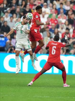 Switzerland v Algeria - FIFA World Cup, WM, Weltmeisterschaft, Fussball 2026 - Round of 32 VANCOUVER, CANADA - JULY 02: Houssem Aouar (8) of Algeria in action during the 2026 FIFA World Cup Round of 32 match between Switzerland and Algeria at BC Place (Vancouver Stadium) in Vancouver, British Columbia, Canada on July 02, 2026. Ercin Erturk Anadolu British Columbia Canada. Editorial use only. Please get in touch for any other usage.  Copyright: x2026xAnadoluxErcinxErturkx