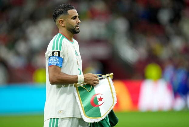 FIFA World Cup, WM, Weltmeisterschaft, Fussball 2026 - Round of 32 - Switzerland vs Algeria Team captain Riyad Mahrez of Algeria before the FIFA World Cup 2026 Round of 32 match Switzerland against Algeria, in Vancouver, Canada, 03 July 2026. VANCOUVER Canada  Copyright: xBOBxFRIDx