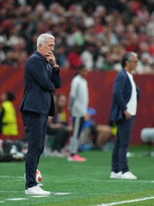 Switzerland v Algeria - FIFA World Cup, WM, Weltmeisterschaft, Fussball 2026 - Round of 32 VANCOUVER, CANADA - JULY 02: Head coach of Algeria Vladimir Petkovic looks on during the 2026 FIFA World Cup Round of 32 match between Switzerland and Algeria at BC Place (Vancouver Stadium) in Vancouver, British Columbia, Canada on July 02, 2026. Ercin Erturk Anadolu British Columbia Canada. Editorial use only. Please get in touch for any other usage.  Copyright: x2026xAnadoluxErcinxErturkx