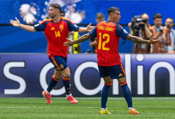 July 2, 2026, Inglewood, California, USA: Spanish players react to a goal being overturned in the first half in their World Cup match at Los Angeles Stadium. Spain won the match 3-0. WORLD CUP 2026 Spain 3:0 Austria  - ZUMAh234 20260702_zsp_h234_022 Copyright: xMarkxEdwardxHarrisx