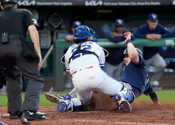 July 02, 2026: Kansas City Royals catcher Carter Jensen (22) tags out Tampa Bay Rays catcher Hunter Feduccia (9) at the plate in the 6th inning at Kauffman Stadium Kansas City, Missouri. CSM. MLB, Baseball Herren, USA 2026; Rays Vs Royals July 2nd  - ZUMAc04_ 20260702_zma_c04_058 Copyright: xJonxRobichaudx