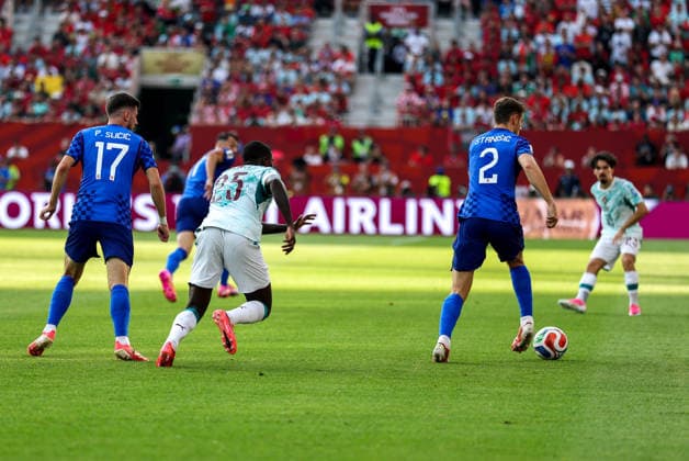 TORONTO, CANADA - JULY 2: Josip Stanisic, Croatia and Nuno Mendes, Portugal during the 2026 FIFA World Cup, WM, Weltmeisterschaft, Fussball round of 32 match between Portugal and Croatia at Toronto Stadium on July 2, 2026 in Toronto, Canada. Photo by Joseph Victor Copyright: xVictorxModox