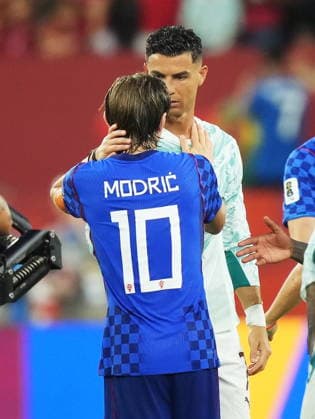 July 2, 2026, Toronto, On, CANADA: Croatia s Luka Modric (10) congratulates Portugal s Cristiano Ronaldo (7) after Portugal defeated Croatia in a World Cup round of 32 soccer match, in Toronto on Thursday, July 2, 2026. Canada News - July 2, 2026  - ZUMAc35_ 20260702_zaf_c35_211 Copyright: xNathanxDenettex
