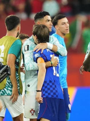 July 2, 2026, Toronto, On, CANADA: Croatia s Luka Modric (10) congratulates Portugal s Cristiano Ronaldo (7) after Portugal defeated Croatia in a World Cup round of 32 soccer match, in Toronto on Thursday, July 2, 2026. Canada News - July 2, 2026  - ZUMAc35_ 20260702_zaf_c35_216 Copyright: xNathanxDenettex